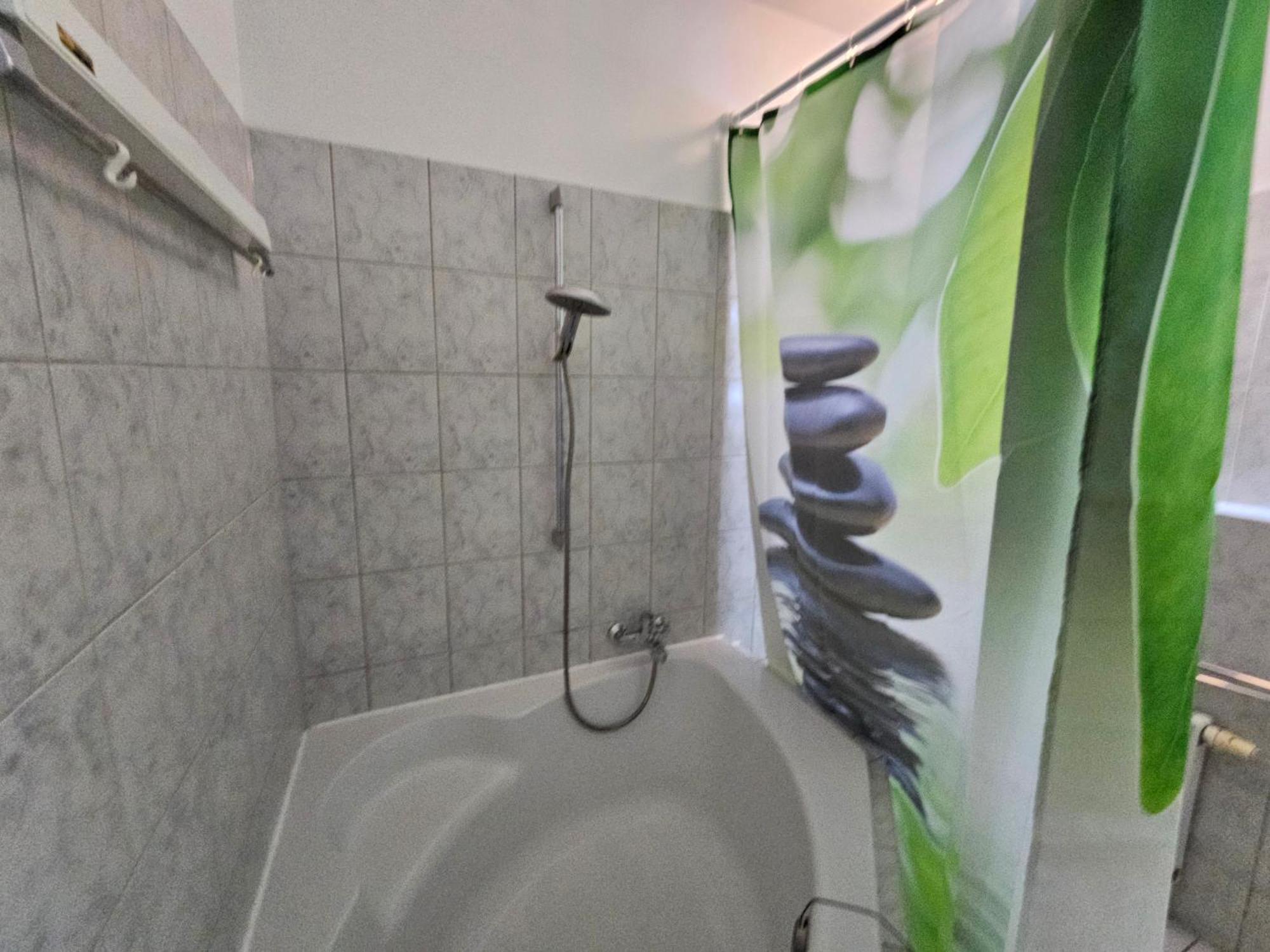 Be My Guest In Stadtfeld Magdeburg Ngoại thất bức ảnh