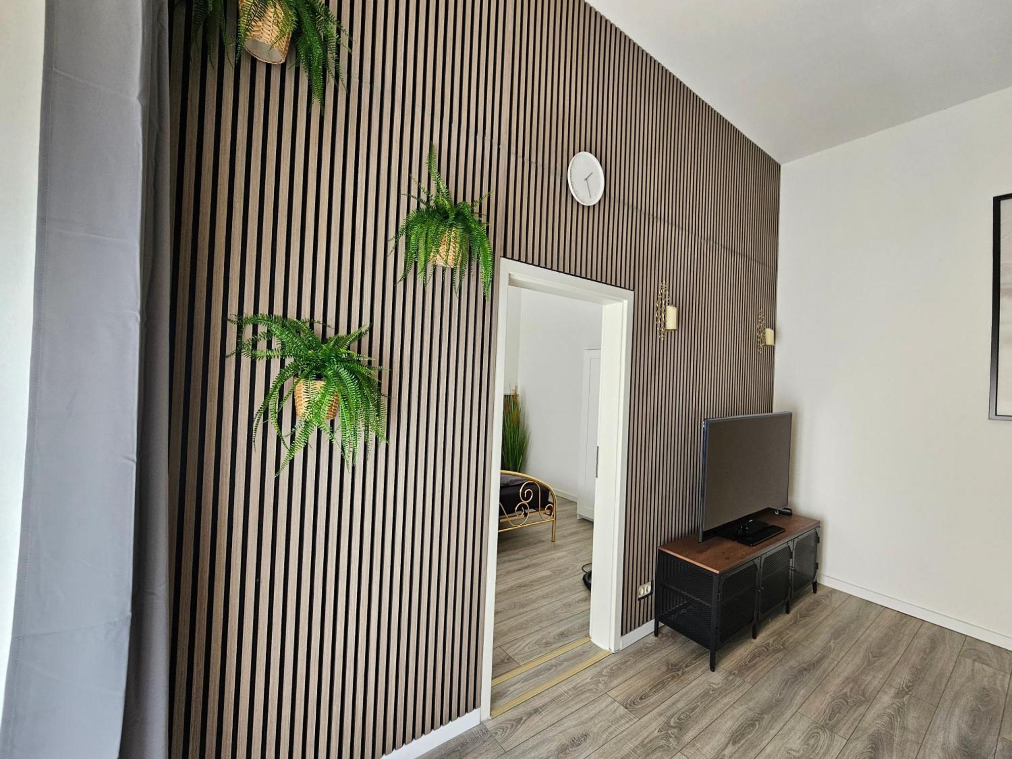 Be My Guest In Stadtfeld Magdeburg Ngoại thất bức ảnh
